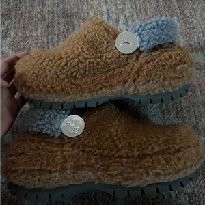 Crocs lil nas  size 4